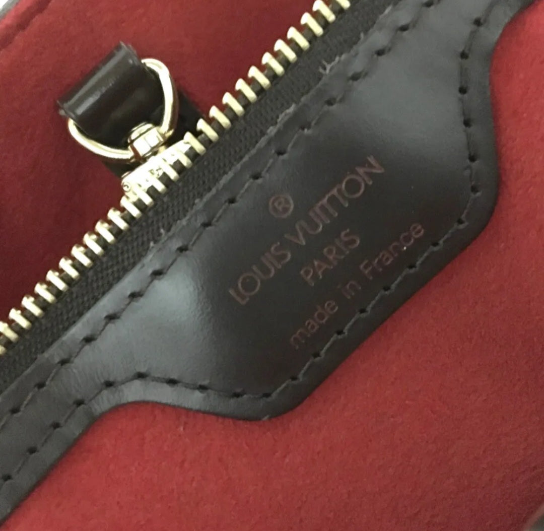 Preowned Louis Vuitton Damier Hamsted PM Hand Bag