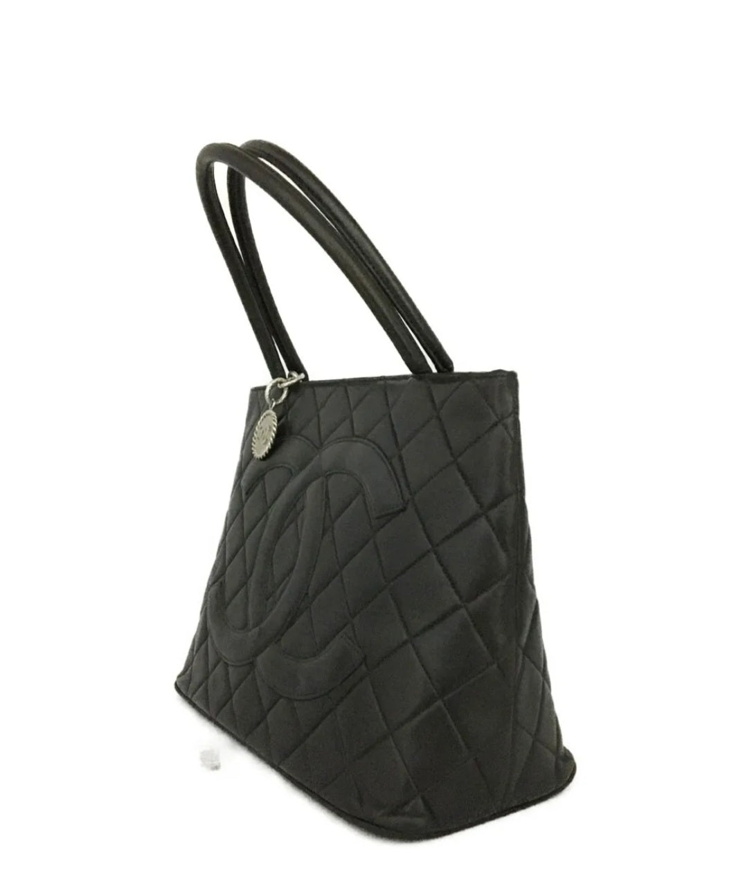 Preowned Chanel Classic Silver Medallion CC Logo Quilted Black Lambskin Tote Bag