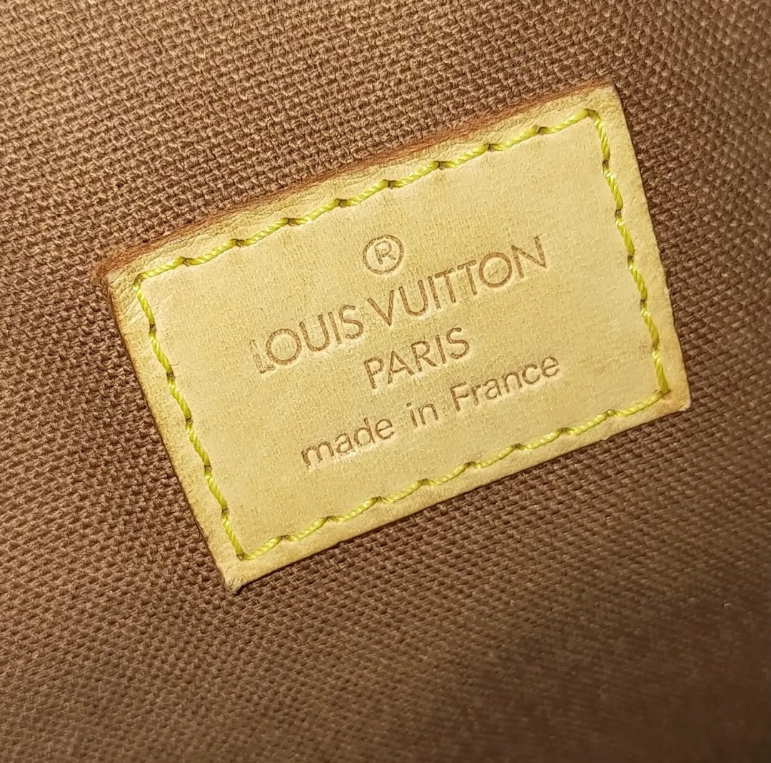 Preowned Louis Vuitton LV Tote Bag Lockit Vertical Brown Monogram Handbag