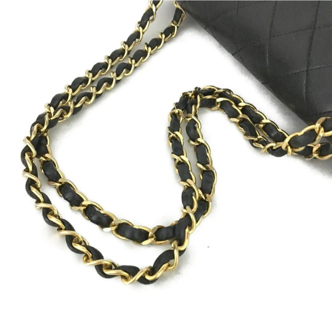 Preowned CHANEL Double Flap 25 Quilted CC Logo Lambskin w/Chain Shoulder Bag Black