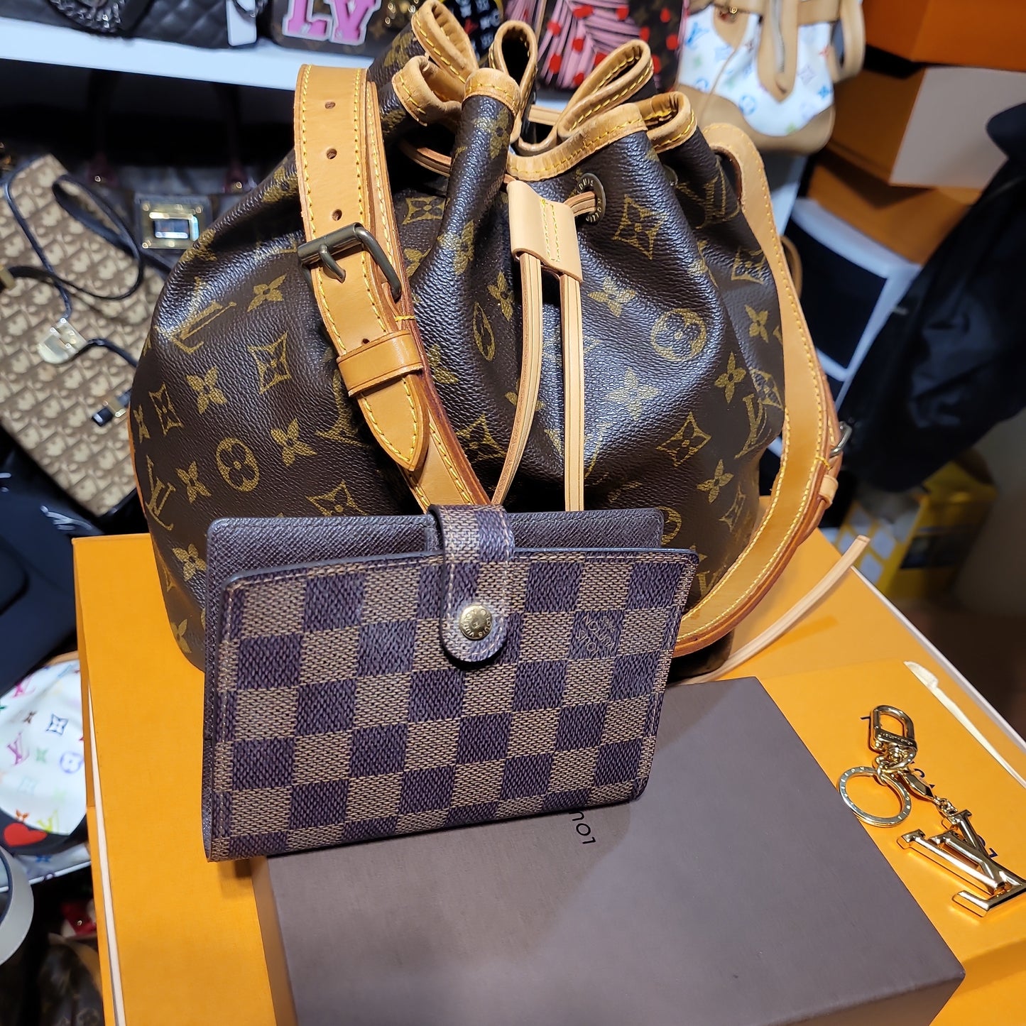Set of Louis Vuitton bundle of Noe, agenda cover and bag charm