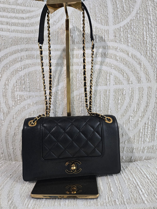 Pre-owned Chanel Mademoiselle Chain crossbody bag
