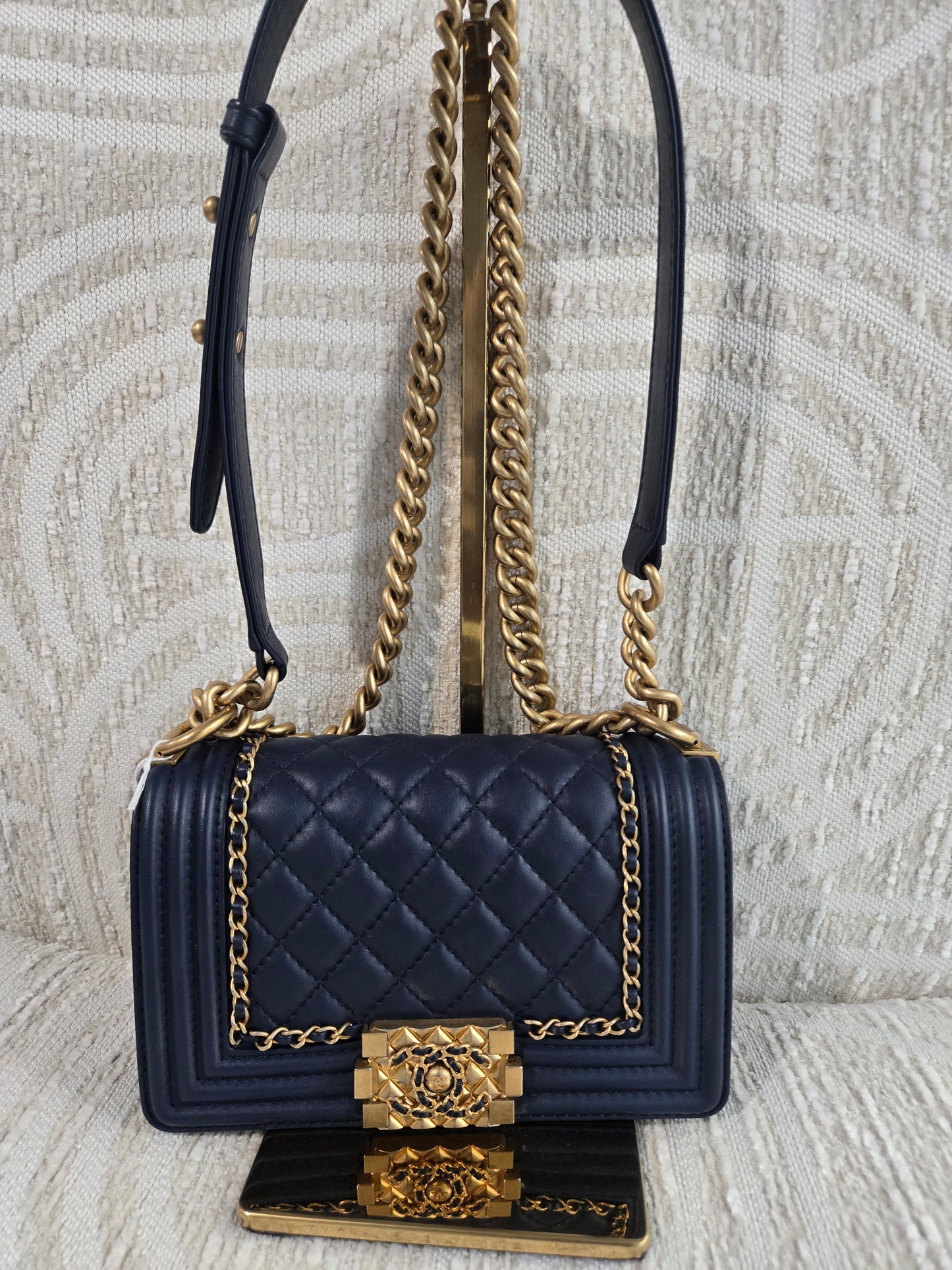 Pre-owned chanel boy navy Shoulder Bag