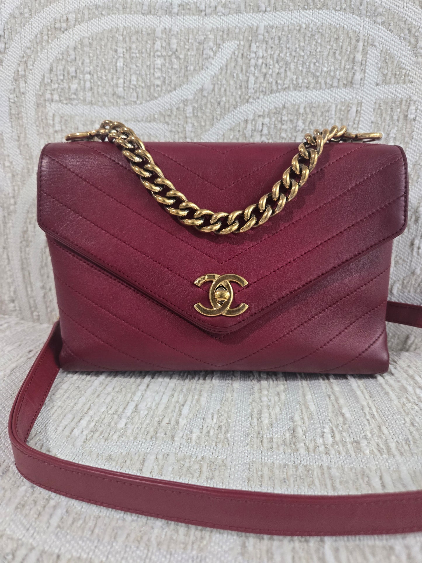 Pre-owned chanel handbag